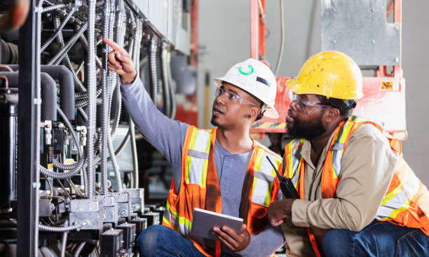 Best Circuit Breaker Repair  in Mahnomen, MN