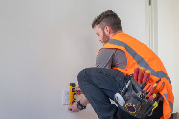 Best Affordable Emergency Electrician  in Mahnomen, MN
